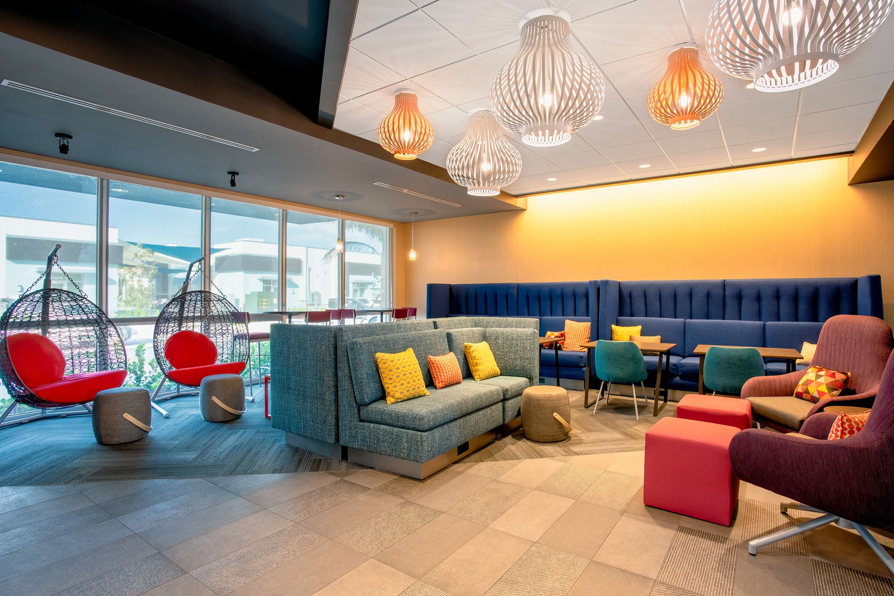 Lobby | Tru by Hilton Port St. Lucie Tradition