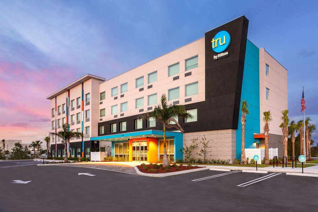 Tru by Hilton Port St Lucie
