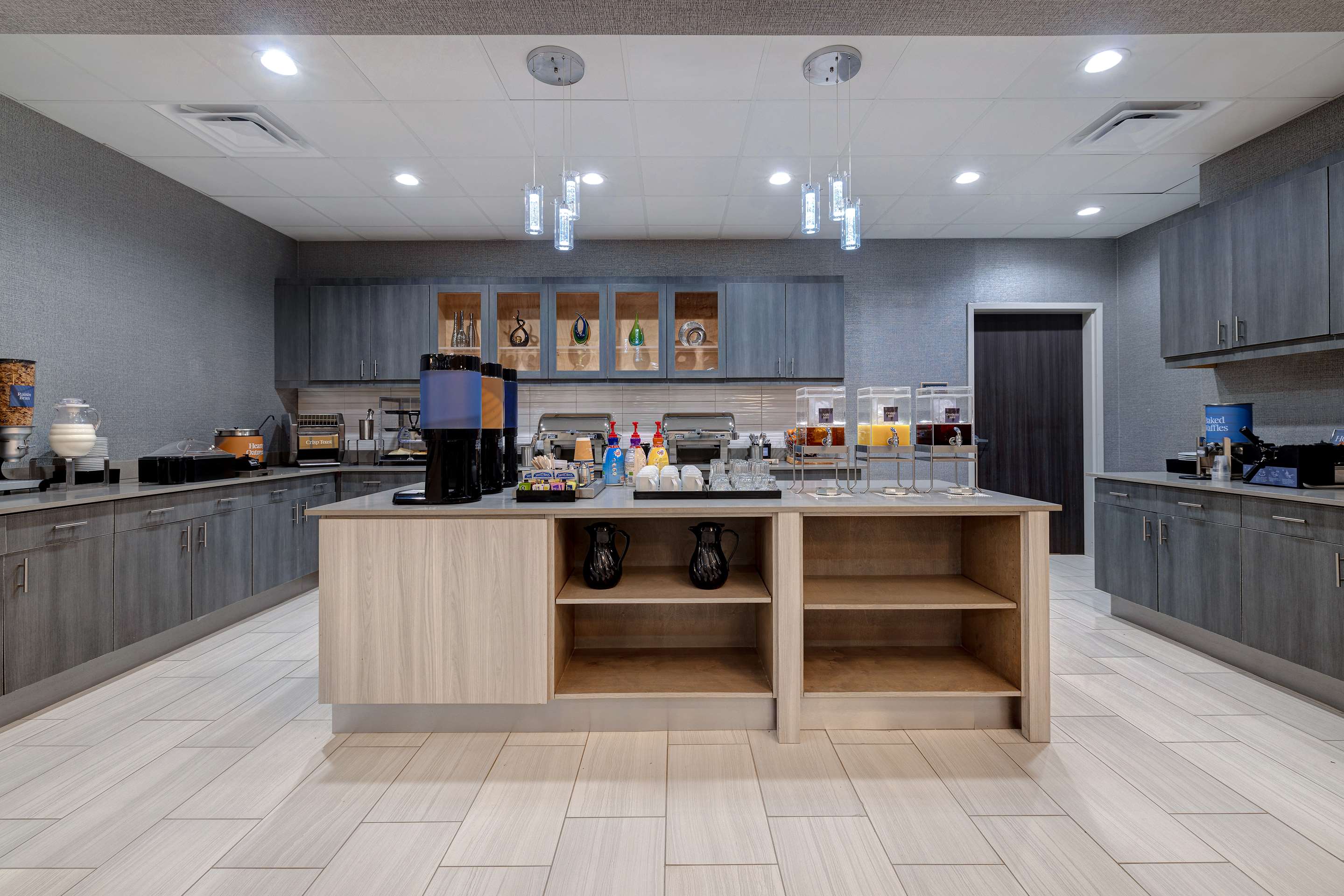 Breakfast Area | Homewood Suites by Hilton Oklahoma City Quail Springs