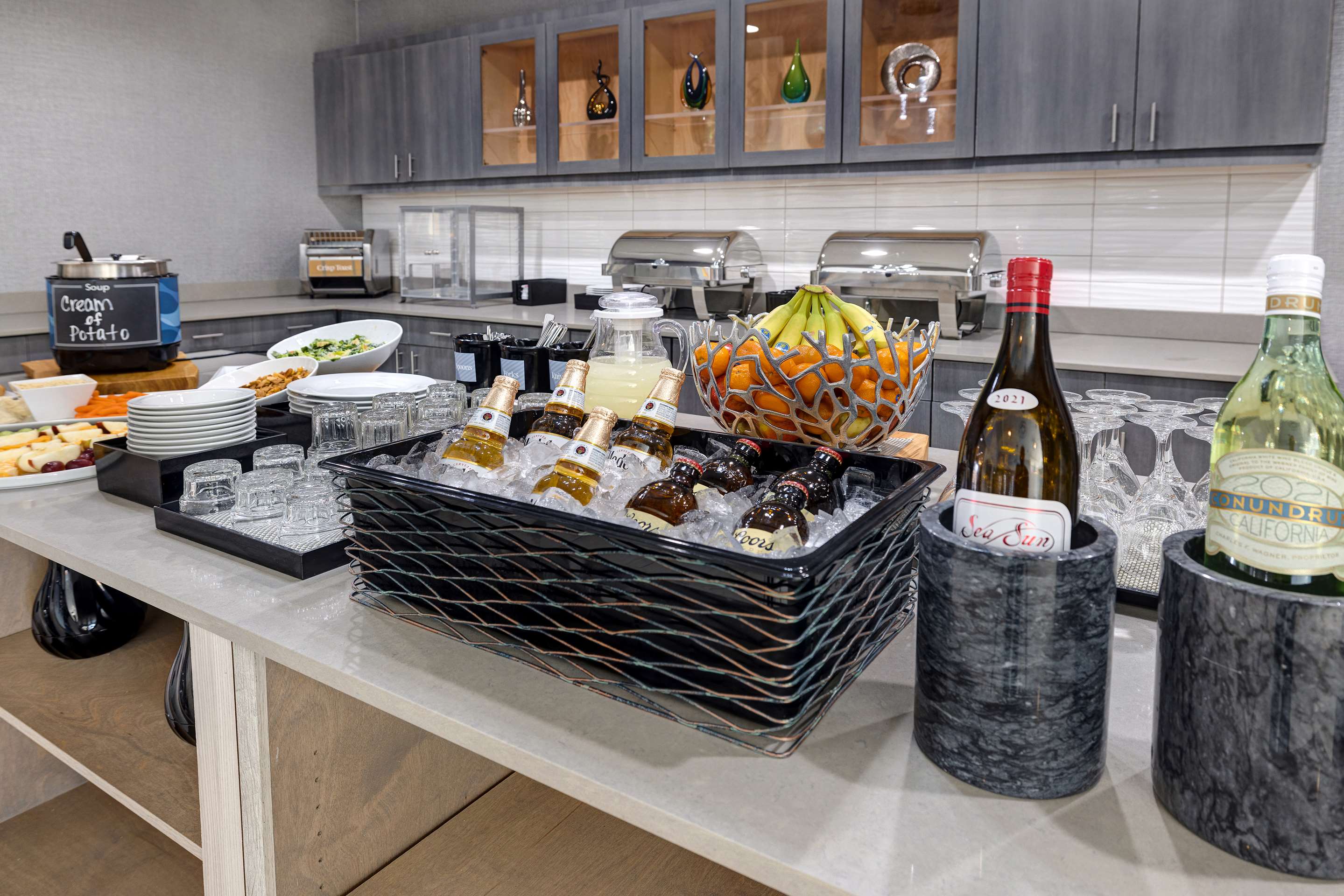 Breakfast Area | Homewood Suites by Hilton Oklahoma City Quail Springs