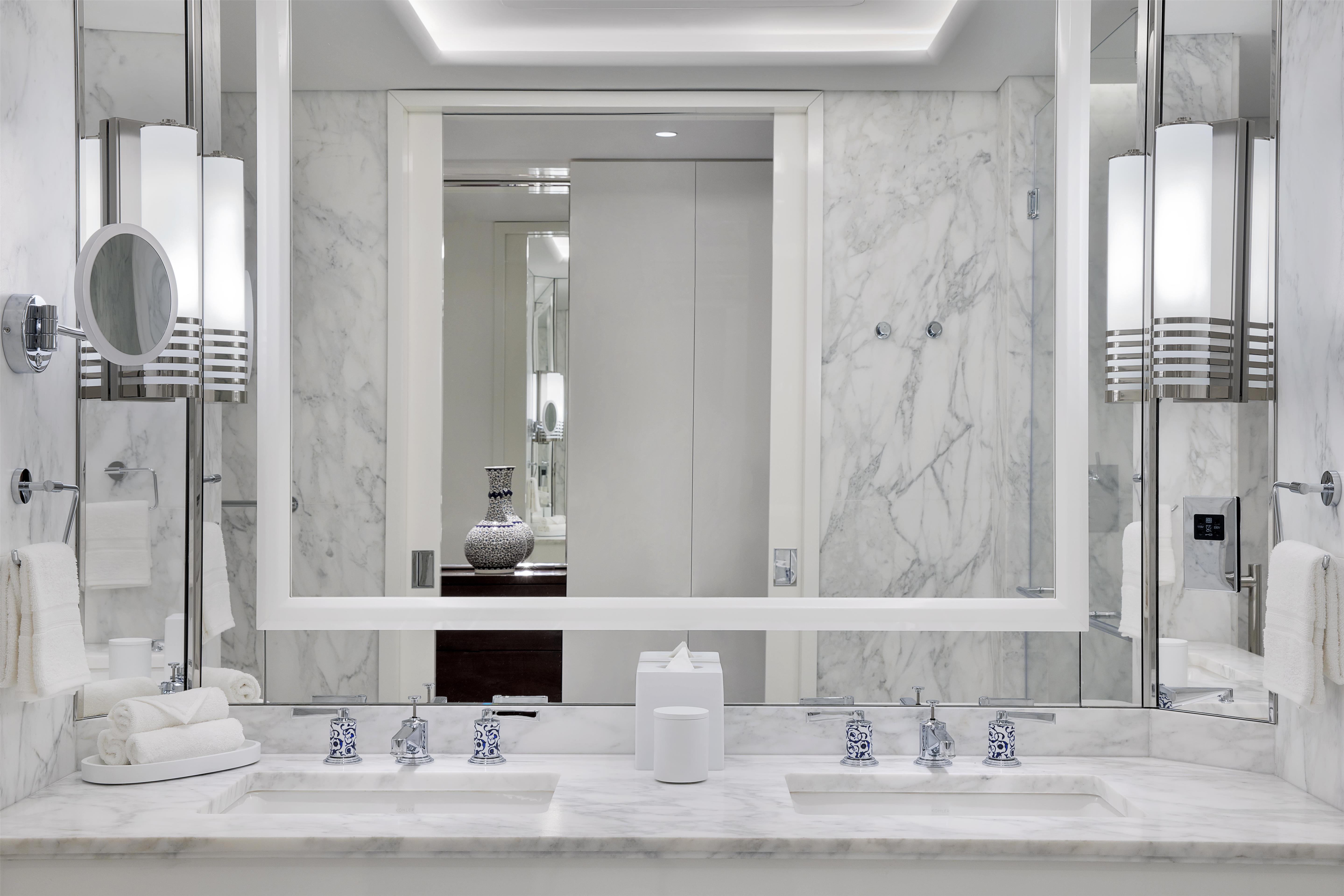 Waldorf Astoria Lusail, Doha Room Type - KING ACCESSIBLE DELUXE RM
