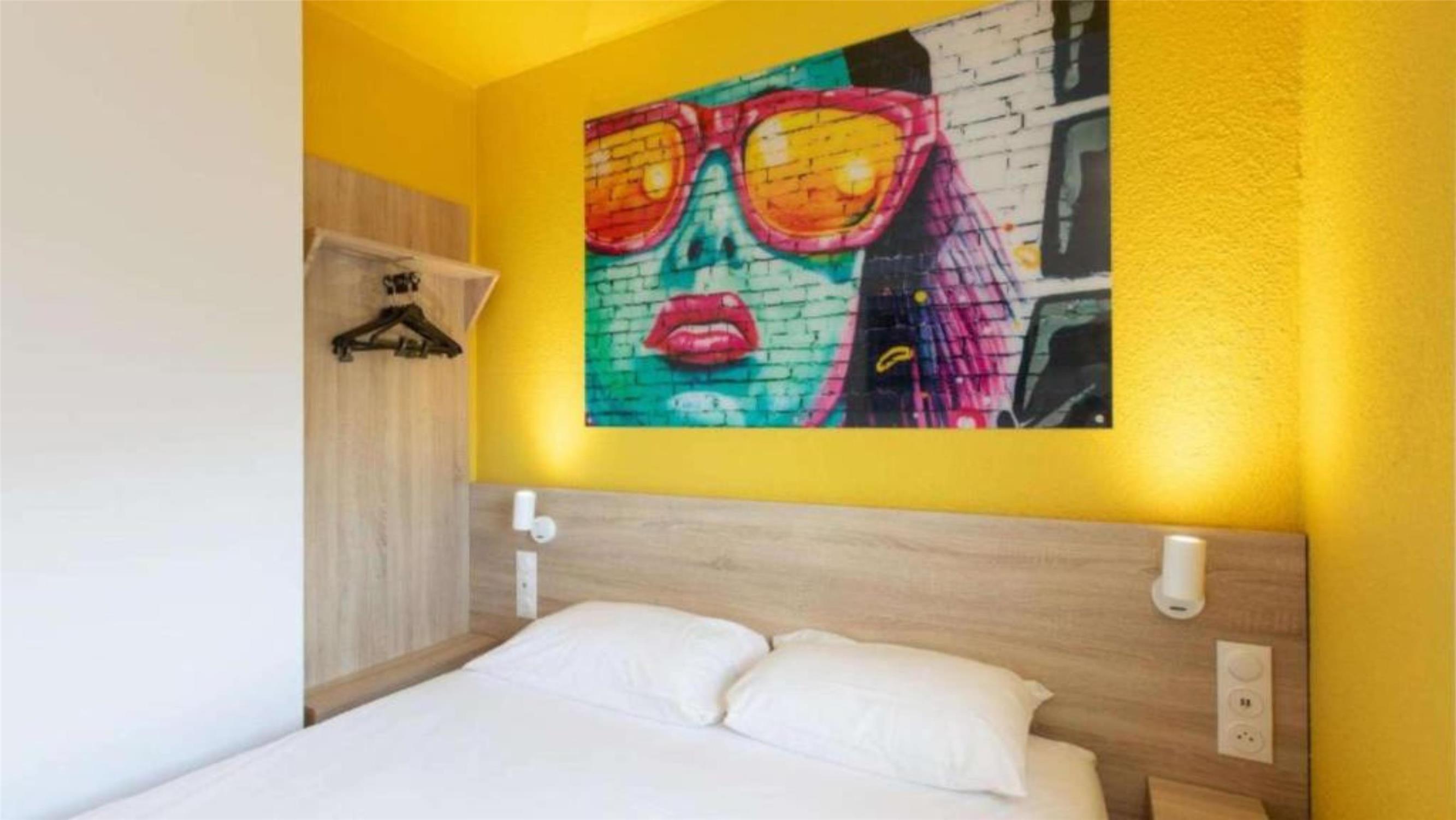 HOTEL KYRIAD ECO - DIJON SUD CHENOVE - null