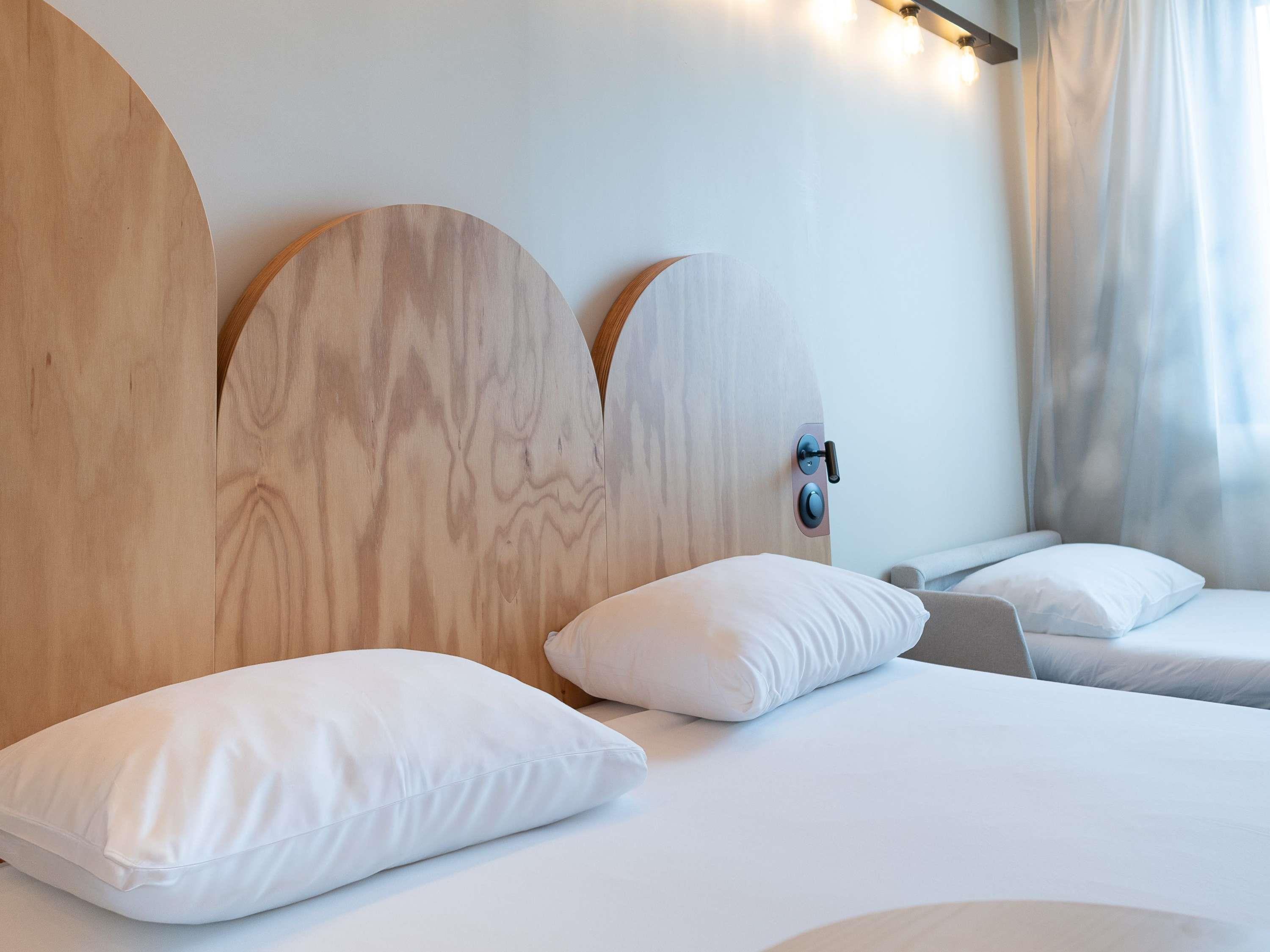 Ibis Styles Montauban - Tap to explore photos