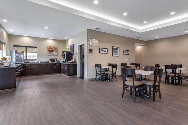 Amenities - Sleep Inn & Suites Crosby