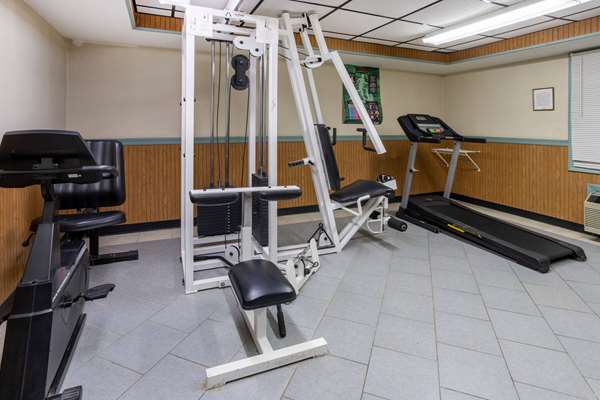 Fitness/ Exercise Room - Ramada Hotel Rome