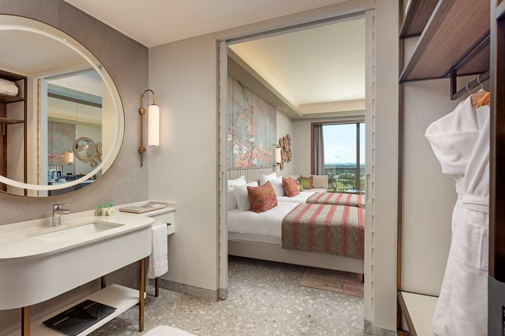 CULLINAN BELEK-guestroom-Guest Room,Bathroom,On-Site.jpg