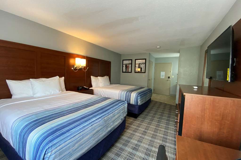 AMERICINN BY WYNDHAM WILLIAMSBURG-guestroom-Guest Room,On-Site.jpg