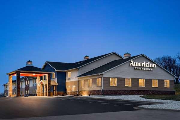 AmericInn by Wyndham Williamsburg
