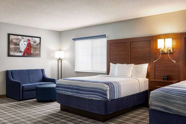 2 Queen Beds, Mobility Accessible Deluxe Suite, Roll-In Shower, Non-Smoking