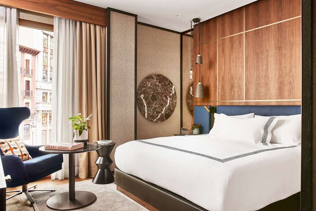 Guest photo