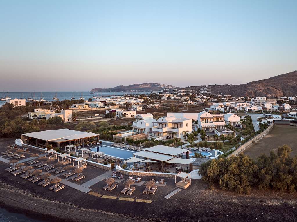 Sea Breeze Beach Resort, Curio by Hilton
