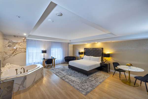 Suite - Halifax Tower Hotel & Conference Centre