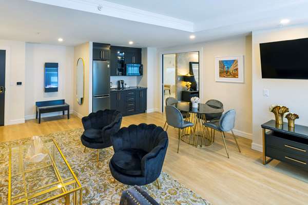 Suite - Halifax Tower Hotel & Conference Centre