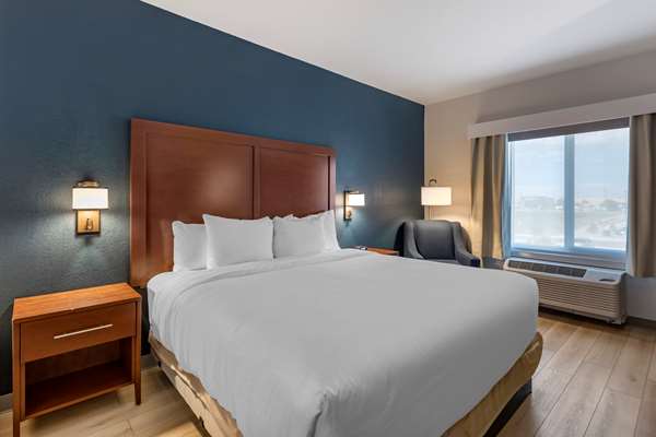  - Comfort Inn & Suites Bennett - I-70, Exit 304