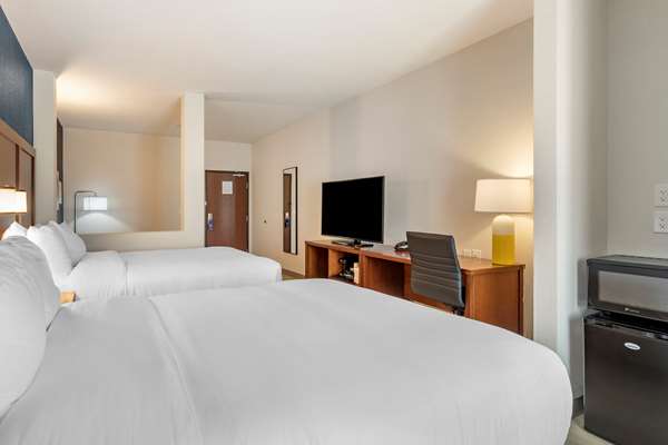 Suite - Comfort Inn & Suites Bennett - I-70, Exit 304