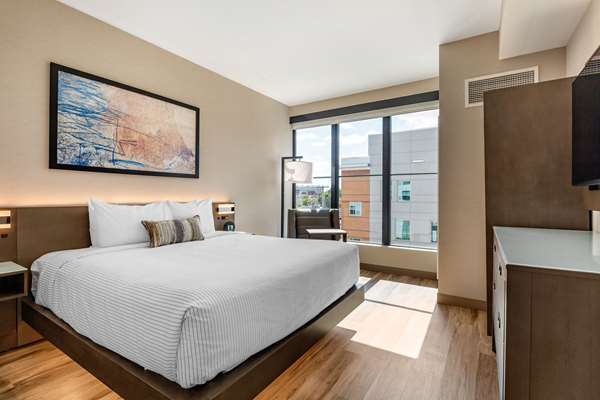 Suite - Cambria Hotel New Haven