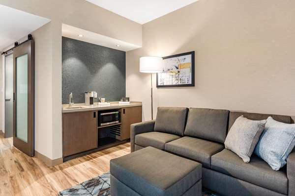 Suite - Cambria Hotel New Haven