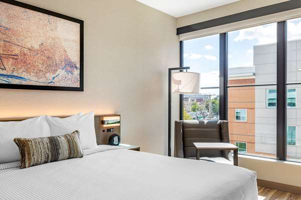 Suite - Cambria Hotel New Haven