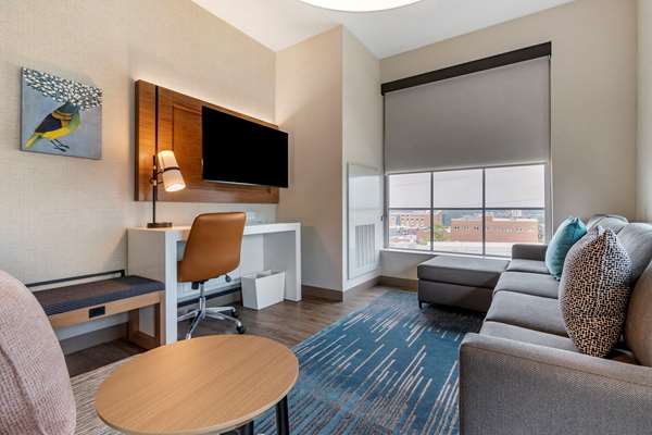 Suite - Cambria Hotel Downtown Columbia