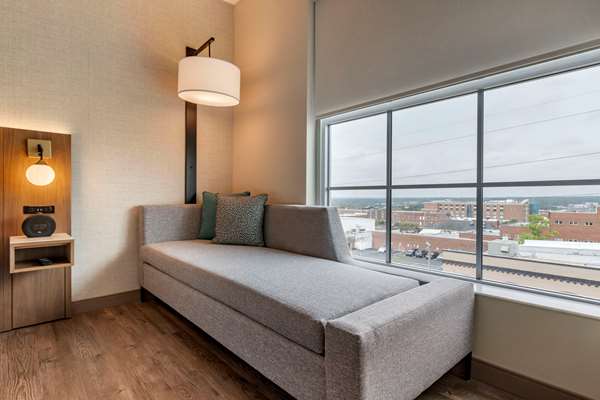 Suite - Cambria Hotel Downtown Columbia