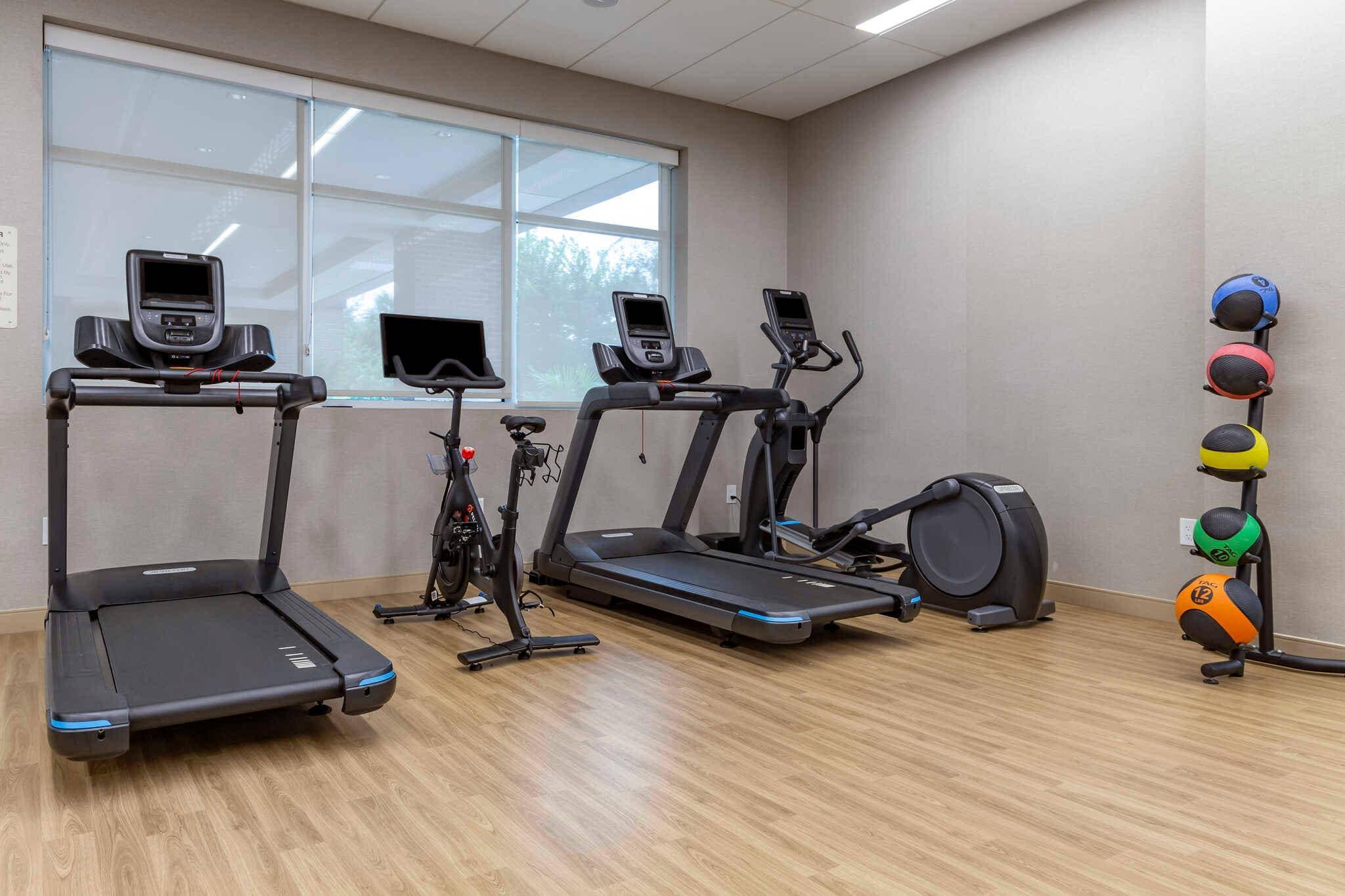 Exercise room with cardio equipment