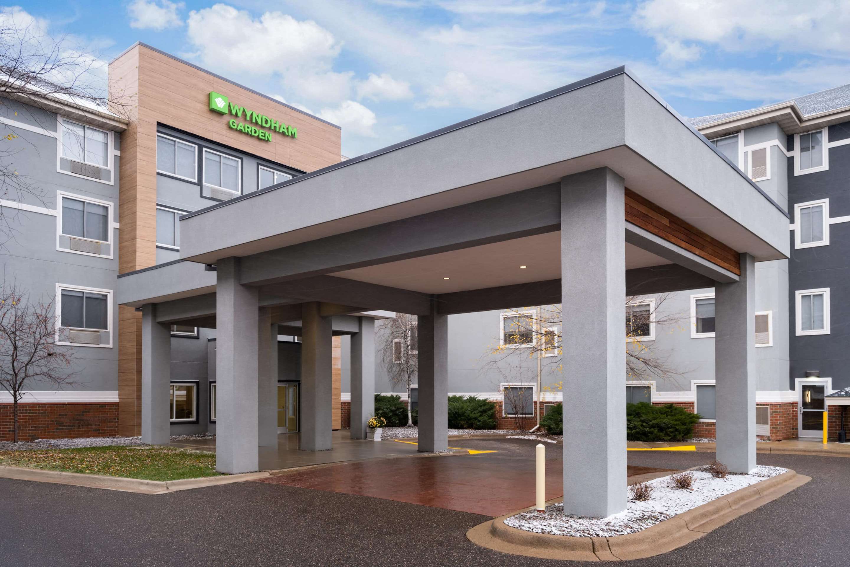 Exterior | Wyndham Garden Otsego-Minneapolis