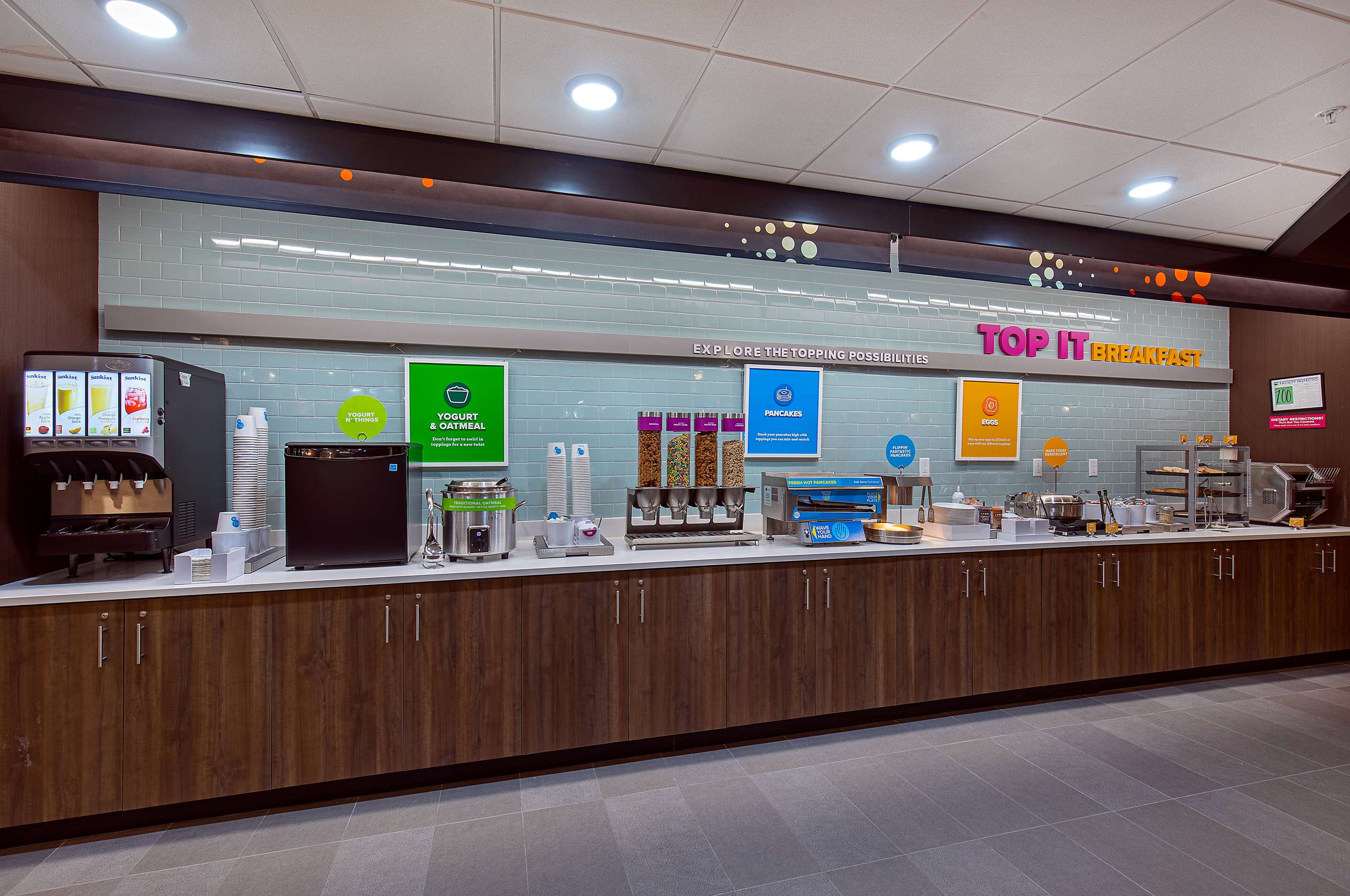 Breakfast Area | Tru By Hilton Lexington University Medical Center, Ky