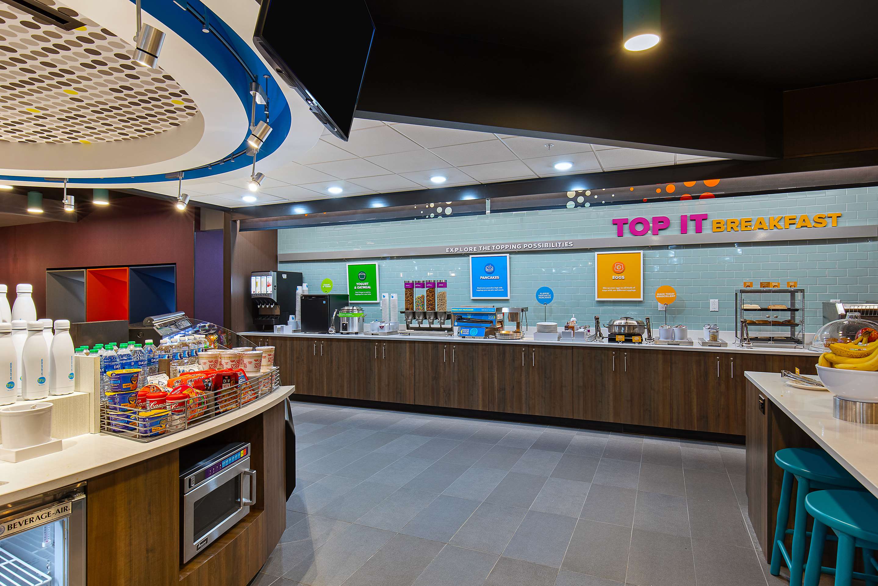 Breakfast Area | Tru By Hilton Lexington University Medical Center, Ky