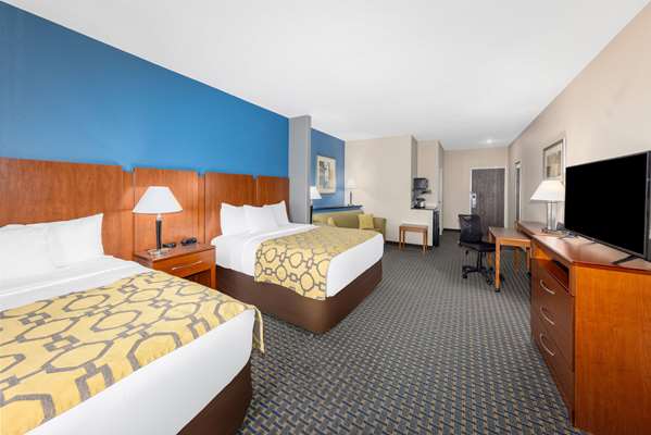  - Baymont Inn & Suites Pratt