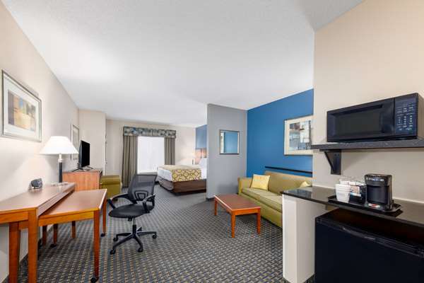  - Baymont Inn & Suites Pratt