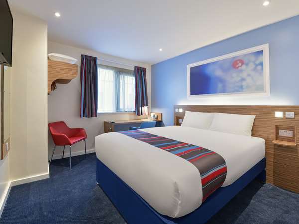 TRAVELODGE WALTON ON THAMES CENTRAL-guestroom-Guest Room,On-Site.jpg