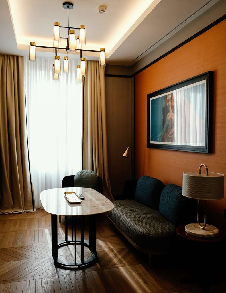 Guest photo