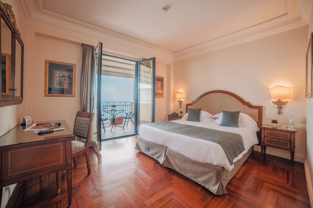 GRAND HOTEL SAN PIETRO-guestroom-Guest Room,Suite,On-Site.jpg