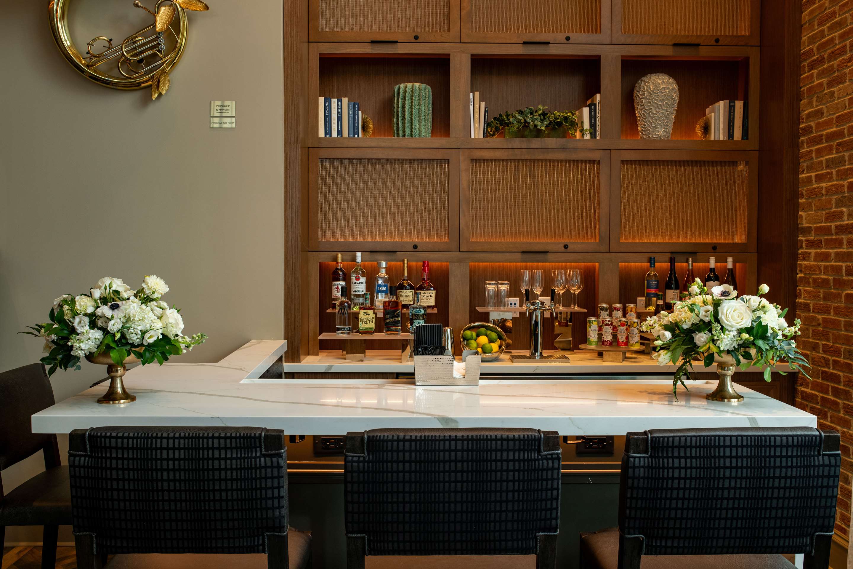 BarLounge | Embassy Suites by Hilton Virginia Beach Oceanfront Resort