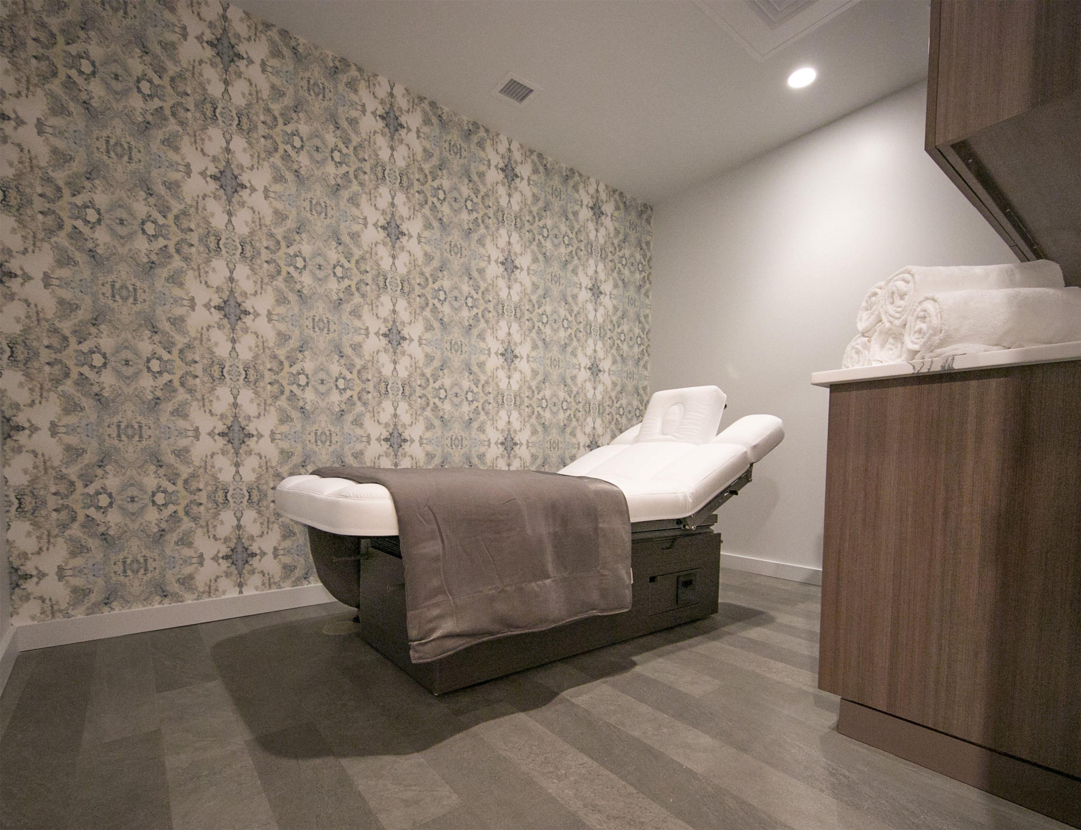 Spa | Embassy Suites by Hilton Virginia Beach Oceanfront Resort