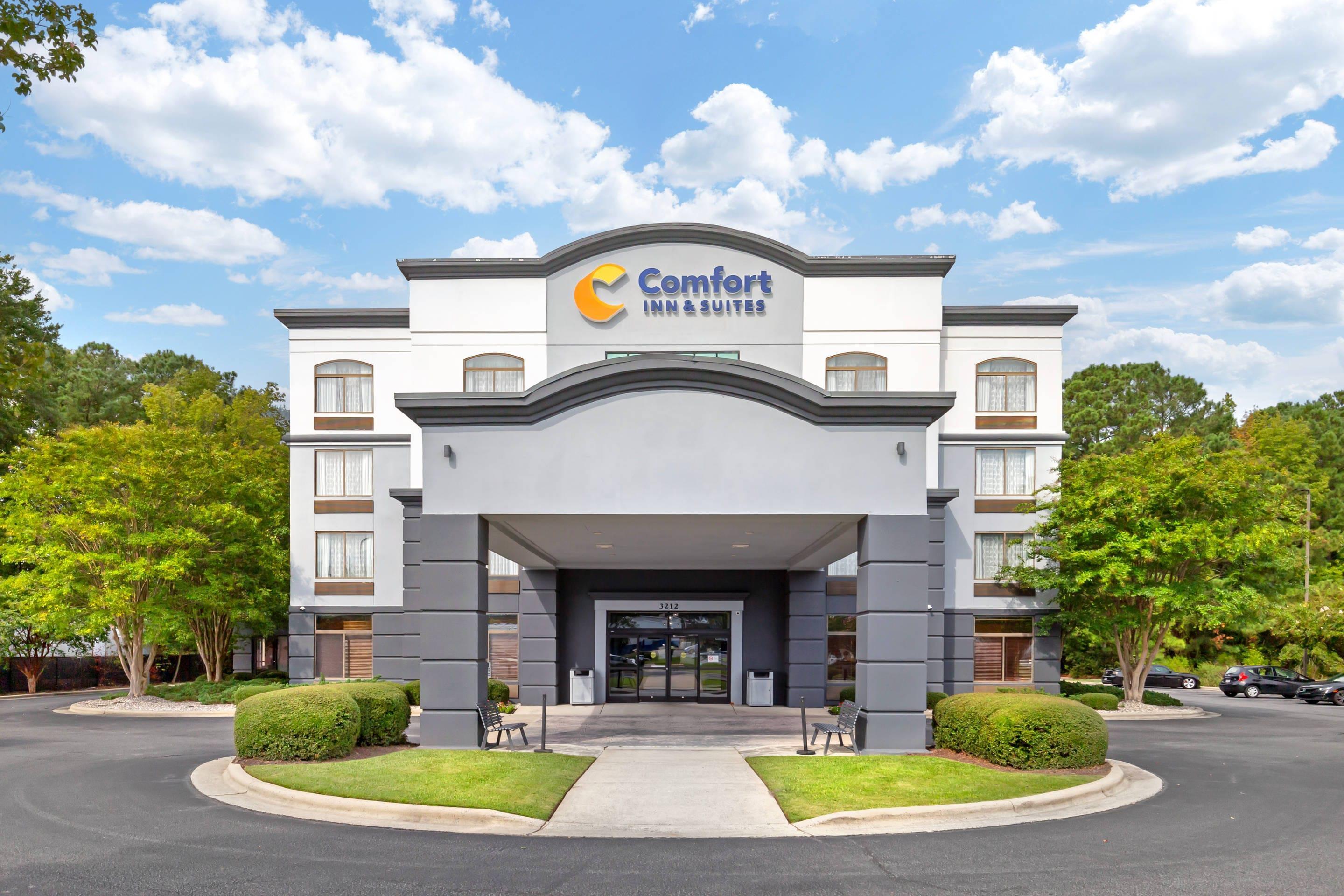 Hotel exterior | Comfort Inn & Suites
