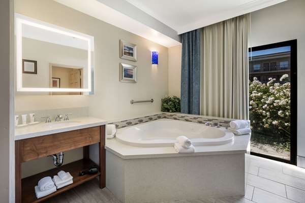 Suite - MainStay Suites John Wayne Airport Santa Ana