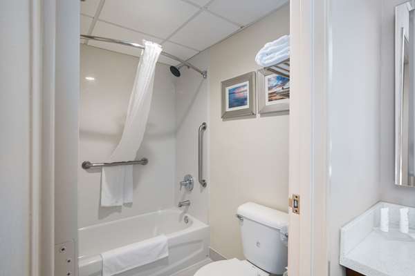 Suite - MainStay Suites John Wayne Airport Santa Ana