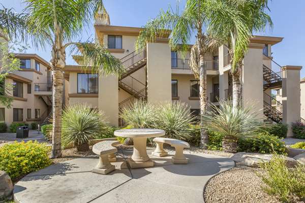 Exterior view - Hilton Vacation Club Scottsdale Links Resort