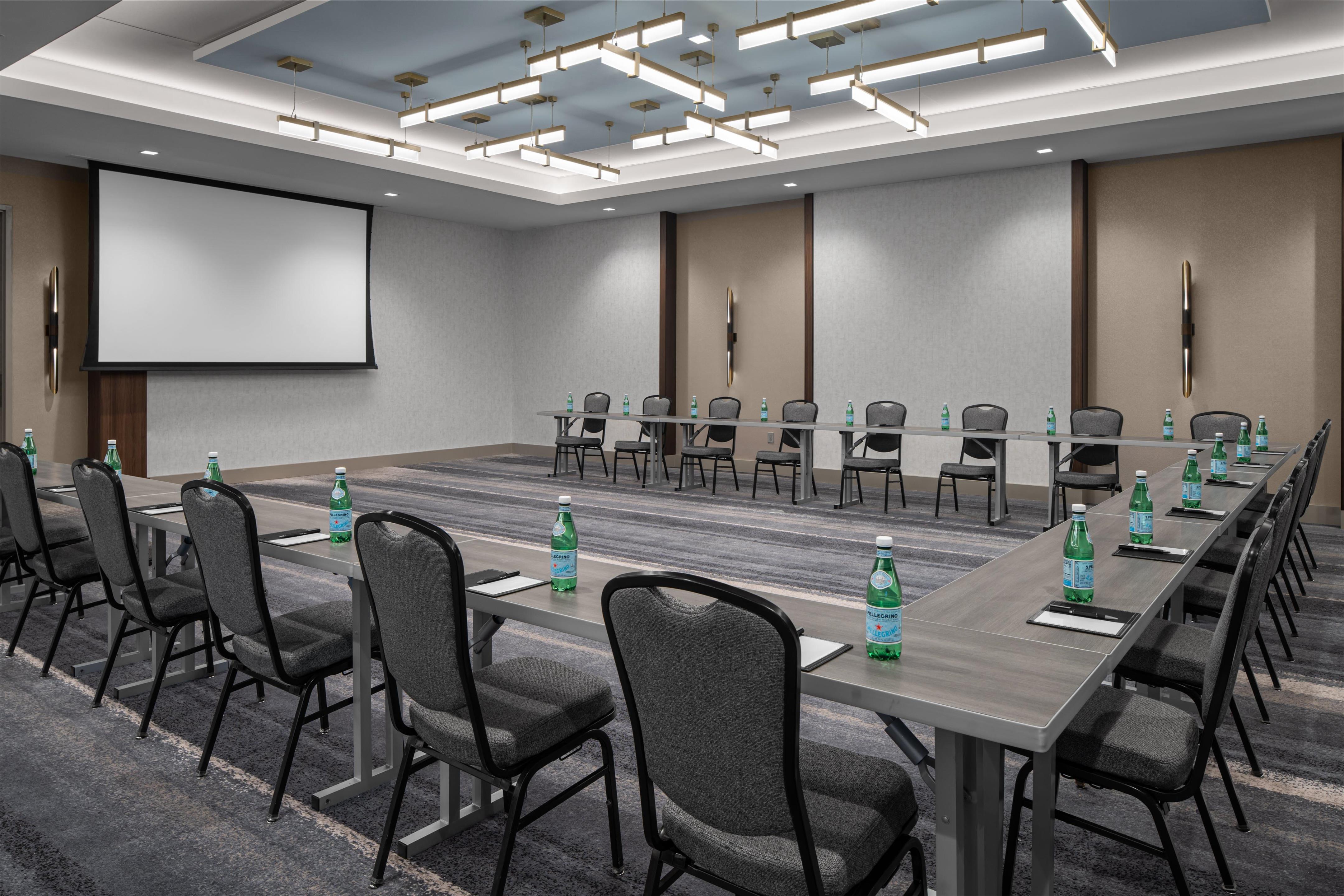 Meeting Room | Hotel West & Main Conshohocken Philadelphia, Tapestry Collection