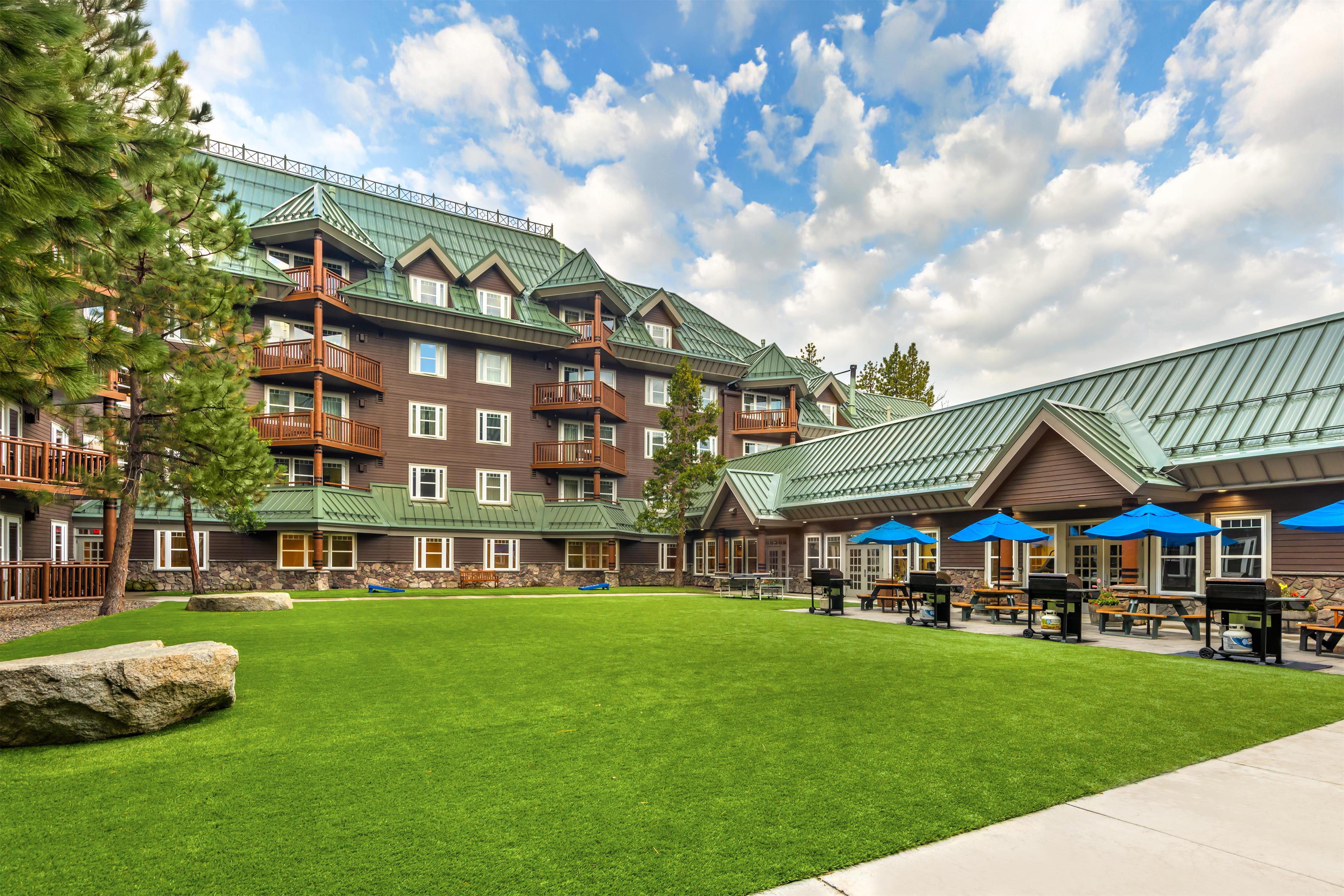 Exterior | Hilton Vacation Club Lake Tahoe Resort South