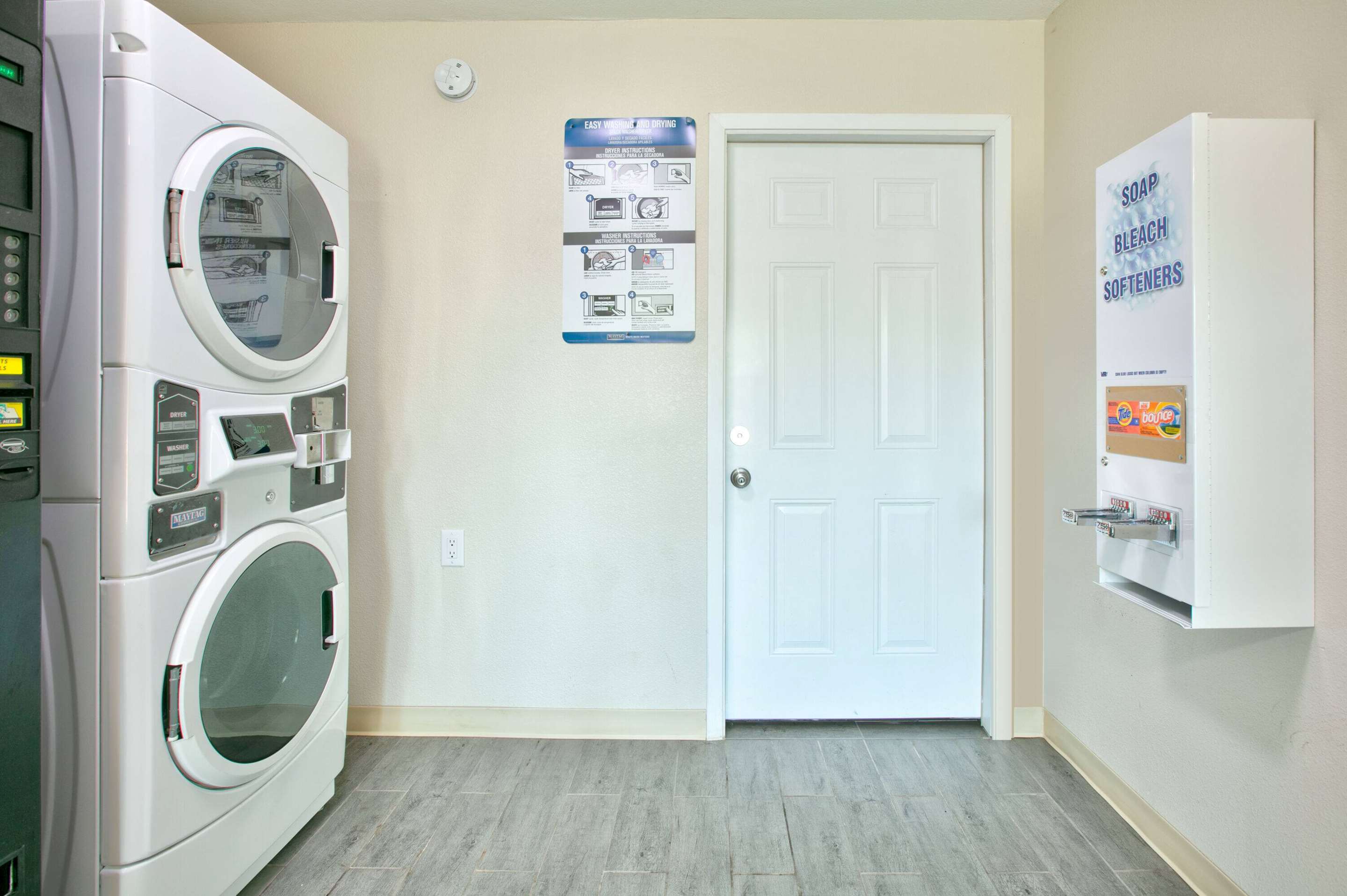 Laundry | Super 8 by Wyndham Palestine TX