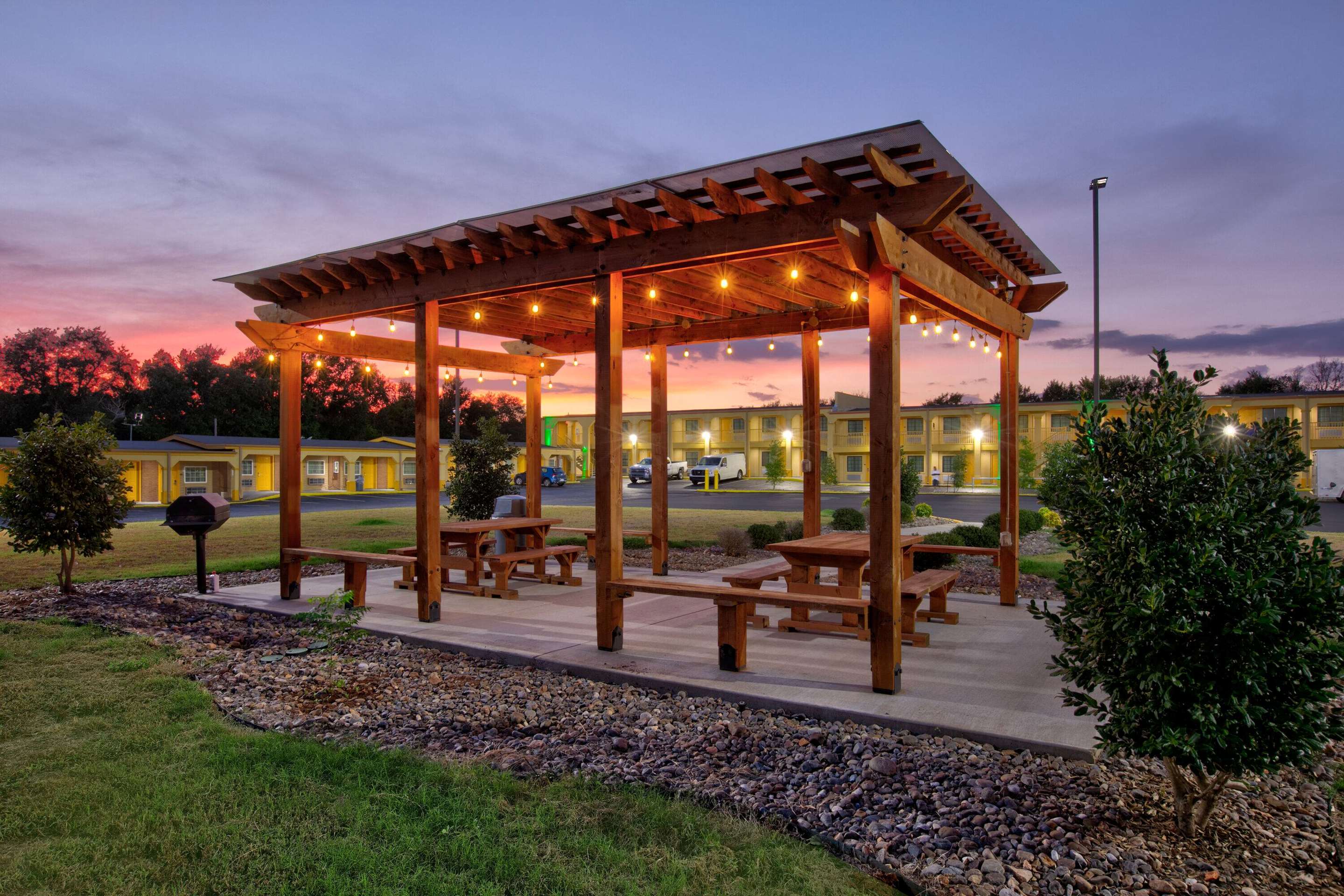 Property amenity | Super 8 by Wyndham Palestine TX