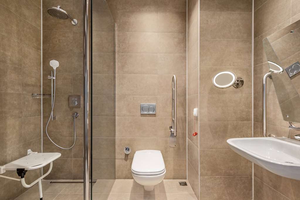 RAMADA BY WYNDHAM RIZE FINDIKLI-guestroom-Guest Room,Bathroom,On-Site.jpg