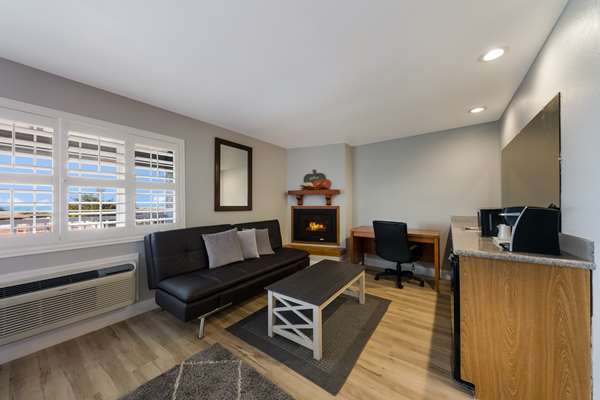  - Pacific Coast Roadhouse Hotel San Simeon