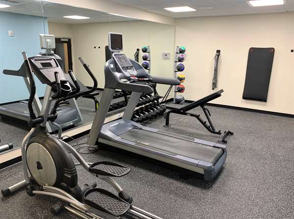 Fitness/ Exercise Room - Best Western Cambridge Inn
