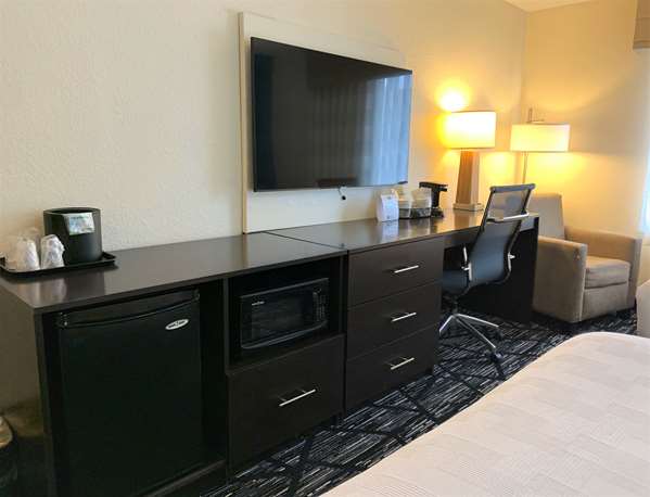  - Best Western Cambridge Inn