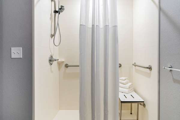  - Comfort Suites Paducah - I-24, Exit 4