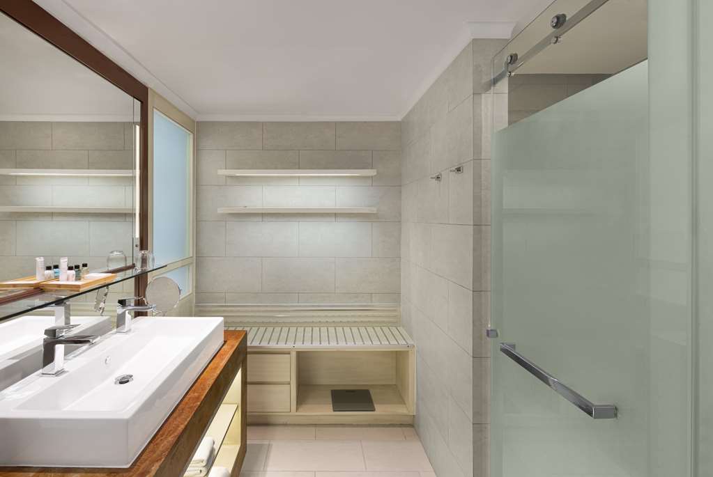 RADISSON BLU RESORT GALLE-guestroom-Guest Room,Bathroom,On-Site.jpg