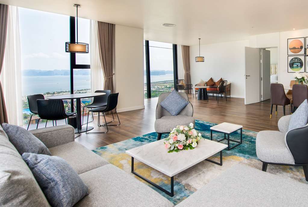 HOTEL SOL HALONG TRADEMARK COLLECT-guestroom-Guest Room,On-Site.jpg